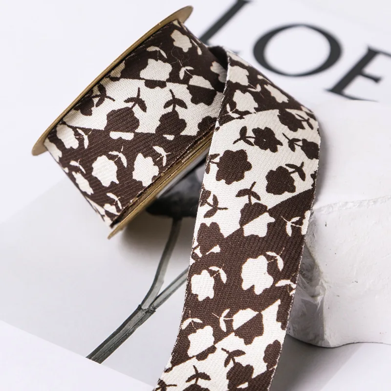 louis vuitton print ribbon roll