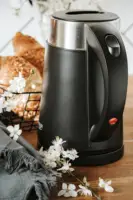 Bouilloire électrique noire 0,6 L, 800 W, sans fil, acier avec double paroi, design moderne, cuisson sûre 5