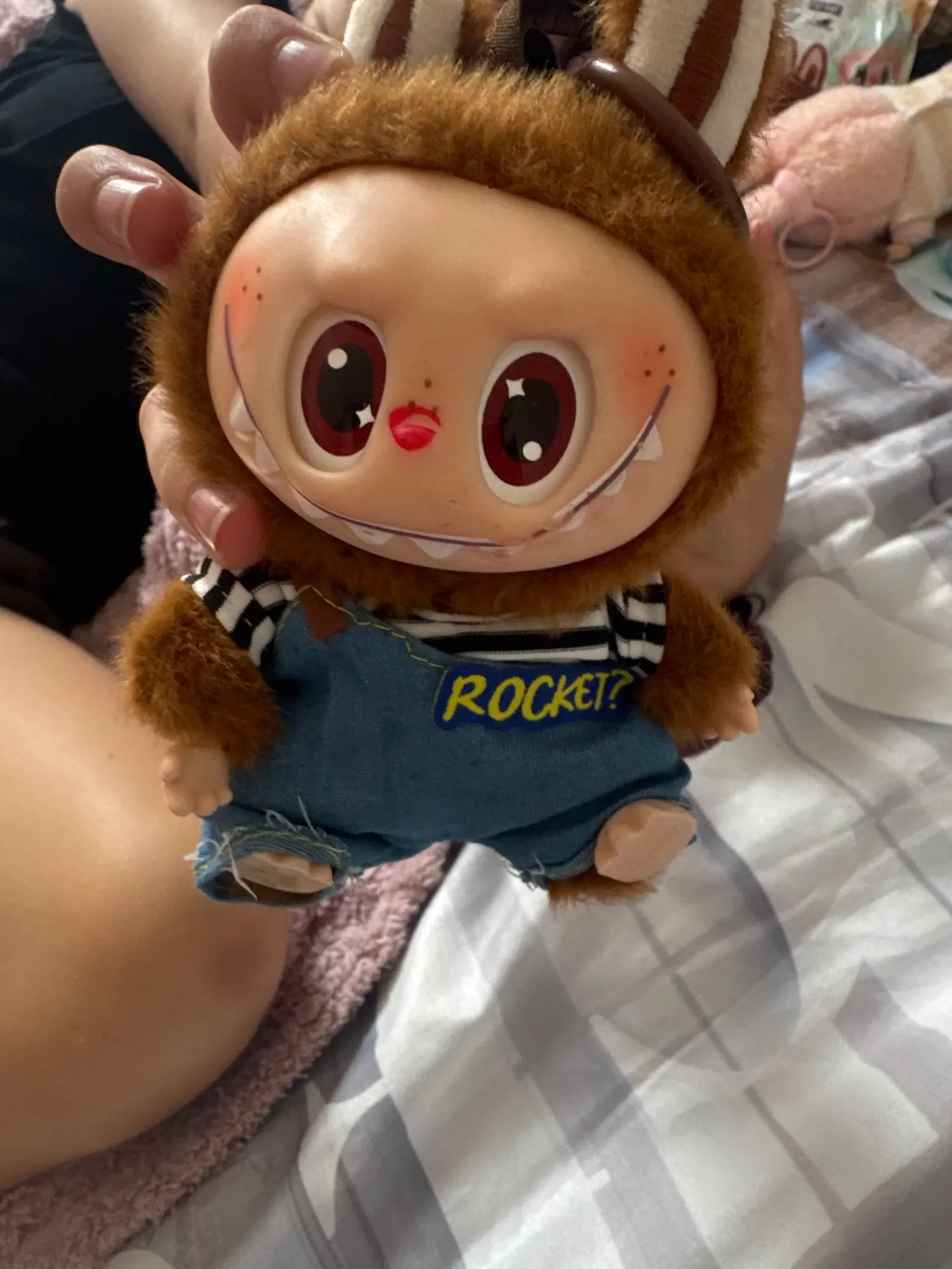 Labubu V1/V2 Doll Clothes: Strap Pants & Skirt Overalls Set with Accessories photo review