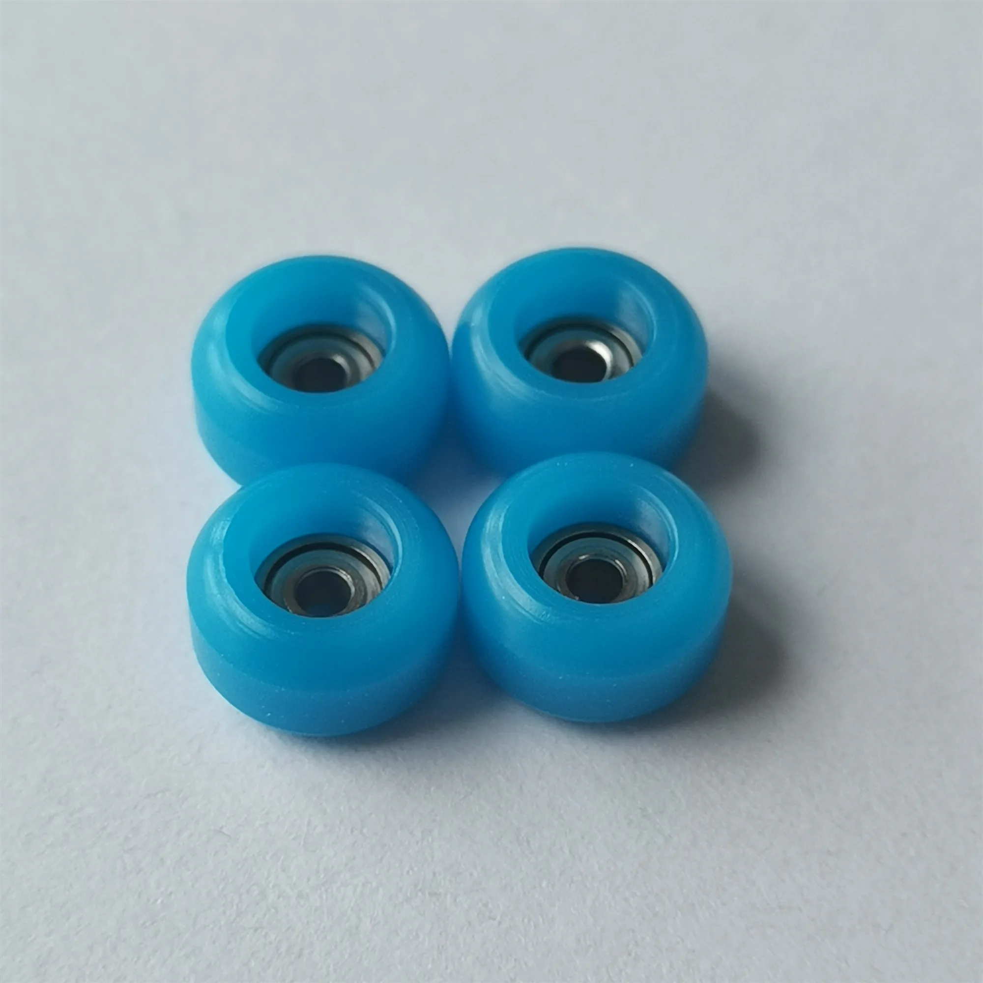 CNC Fingerboard Wheels with High Speed Bearing finger skateboard toys fingerboard set