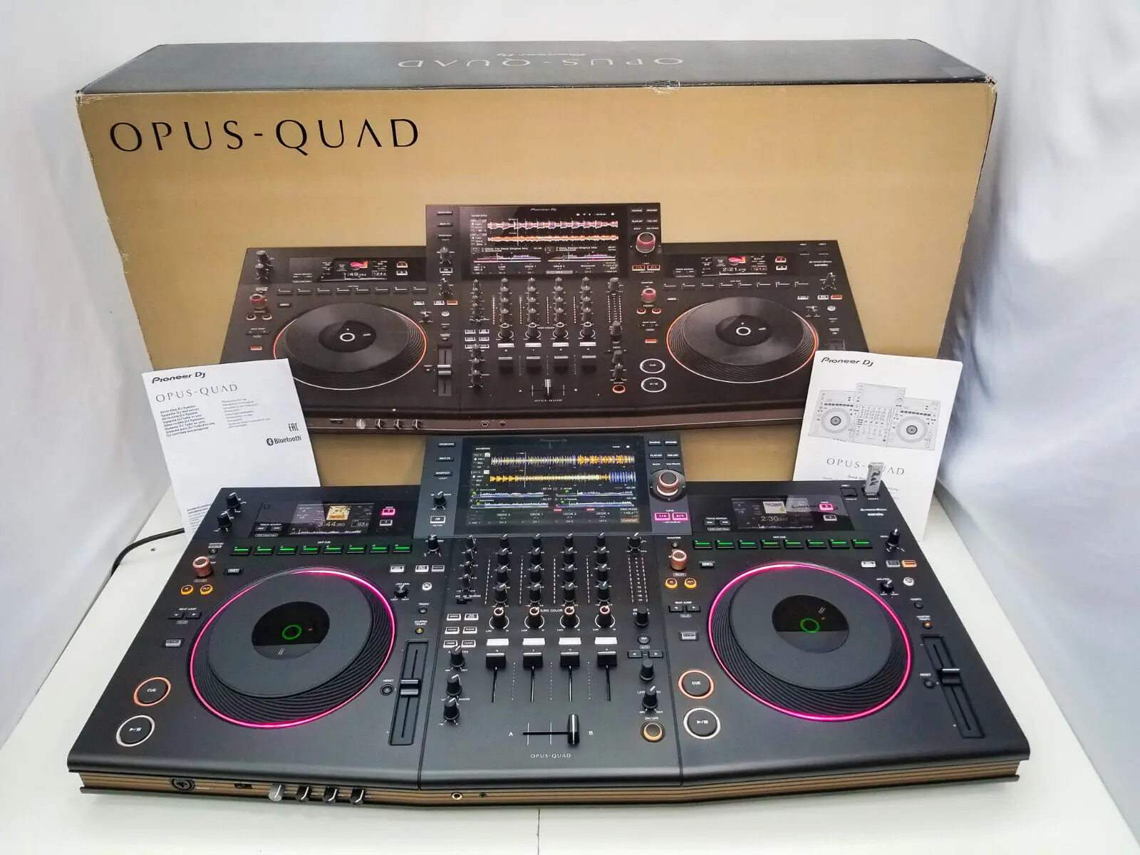 

Высококачественная 4-канальная DJ-система Pioneer DJ OPUS-QUAD
