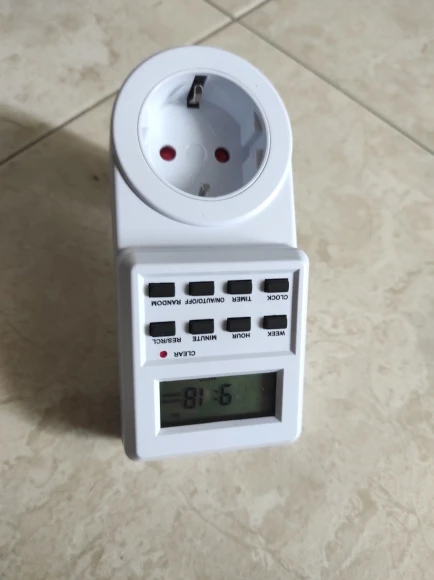 Time Sync: Programmable Digital Timer Switch for Efficient Kitchen Power Management photo review