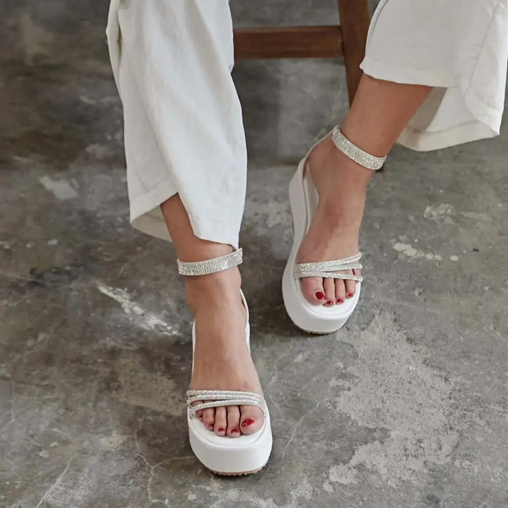 

Bamby Interior Exterior Quality Faux Leather Ankleteb Jewel Embroidered Strap High Platform Sole Very Stylish Sandals Poshnmore