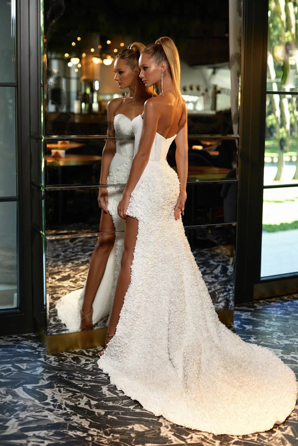 Sposa Vestiti Lunghi Con Spacchi Laterali Vestito Con Maniche In