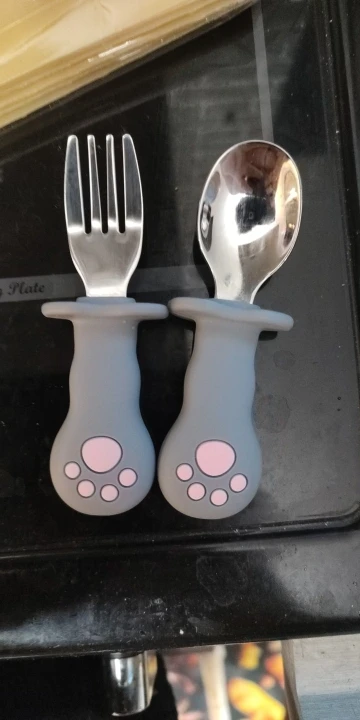 Cartoon Baby Tableware Set - Stainless Steel Cutlery for Toddlers and Kids photo review