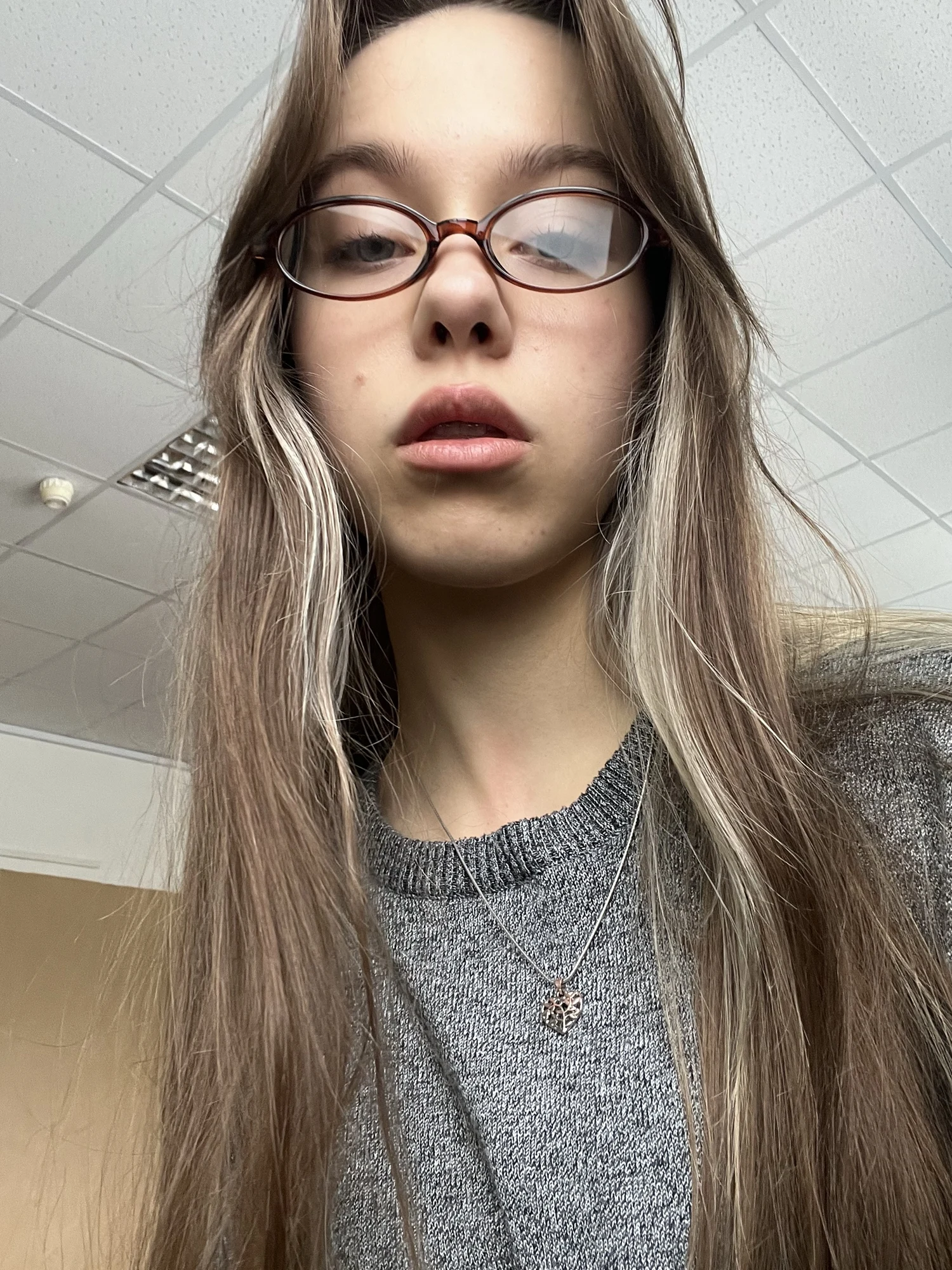 Retro Oval Glasses Women Girls Y2K Red Green Frame Glass Eyewear Decorative Computer Anti-blue Eyeglasses with Seaside Driving photo review