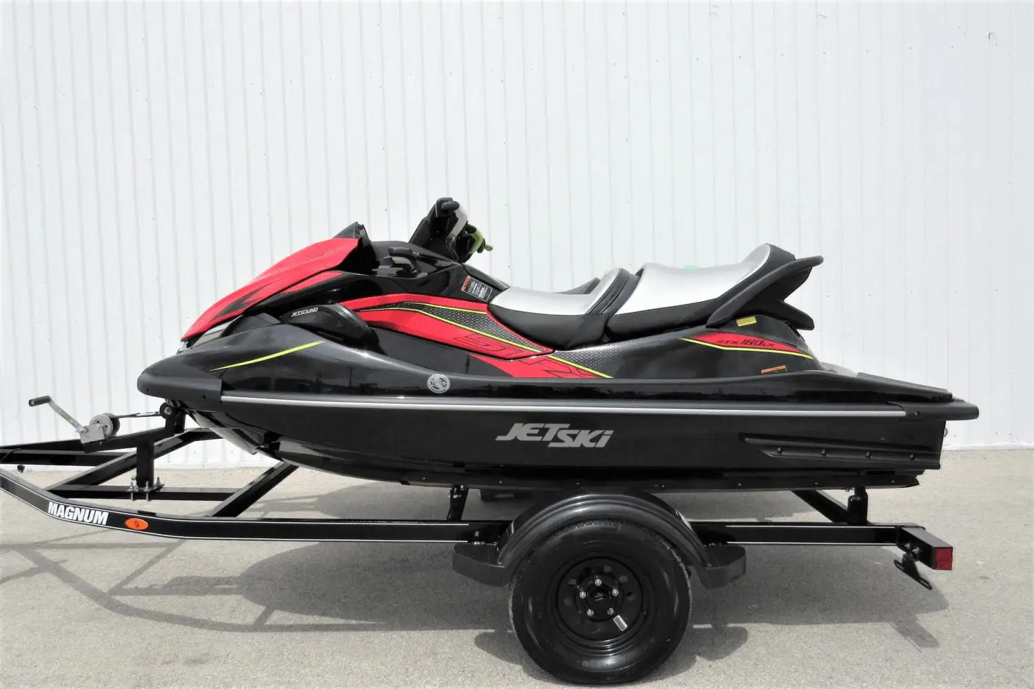 

Новое предложение, Трехместный гидроцикл Kawasakis STX 160LX