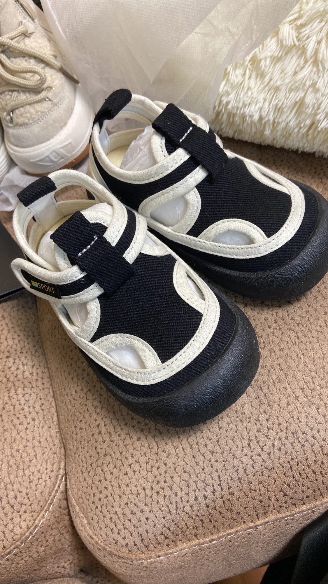 Candy Boys and Girls Summer Breathable Small Cloth Sandals photo review