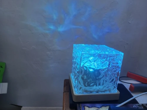 Tesseract Lamp photo review
