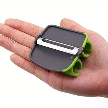 2 Black and Green Peelers, Efficient Kitchen Preparation Tools, Suitable for Camping and Picnicking Essential Items3 black and g 1