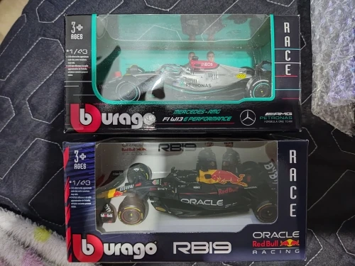 Bburago 1:43 F1 Mercedes-AMG Full Range W13 #44 #63 W14-44/77 W10-44/77 W07-44/6 Alloy Toy Car Model Super Formula Die Cast Mode photo review