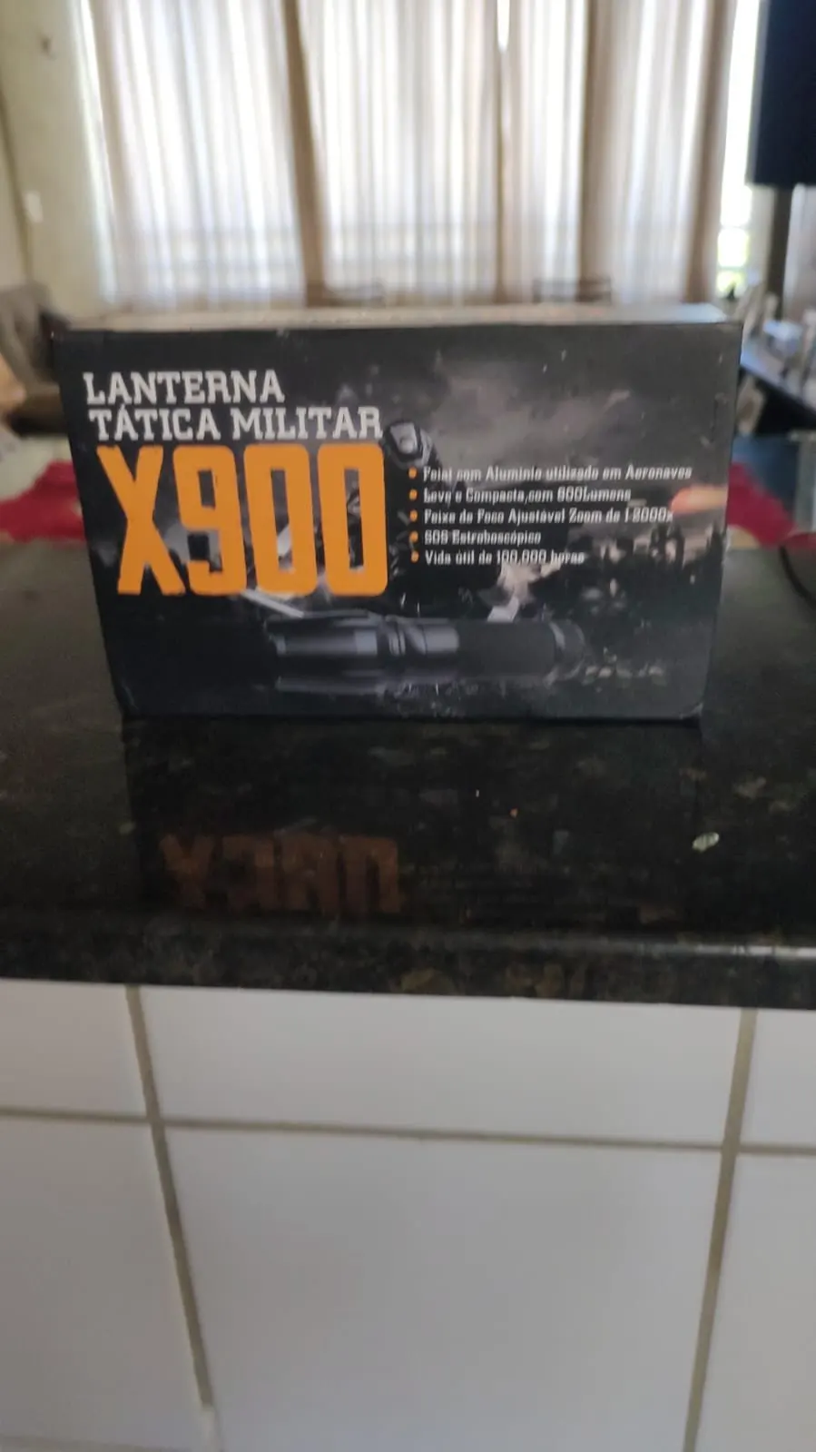 Lanterna Tática Militar X900 Profissional com Zoom Sinalizador Recarregável Luz Camping photo review