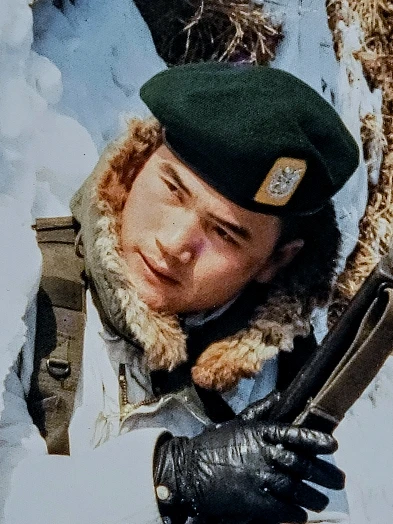 POEDAGAR Luxury Men's Quartz Watch photo review