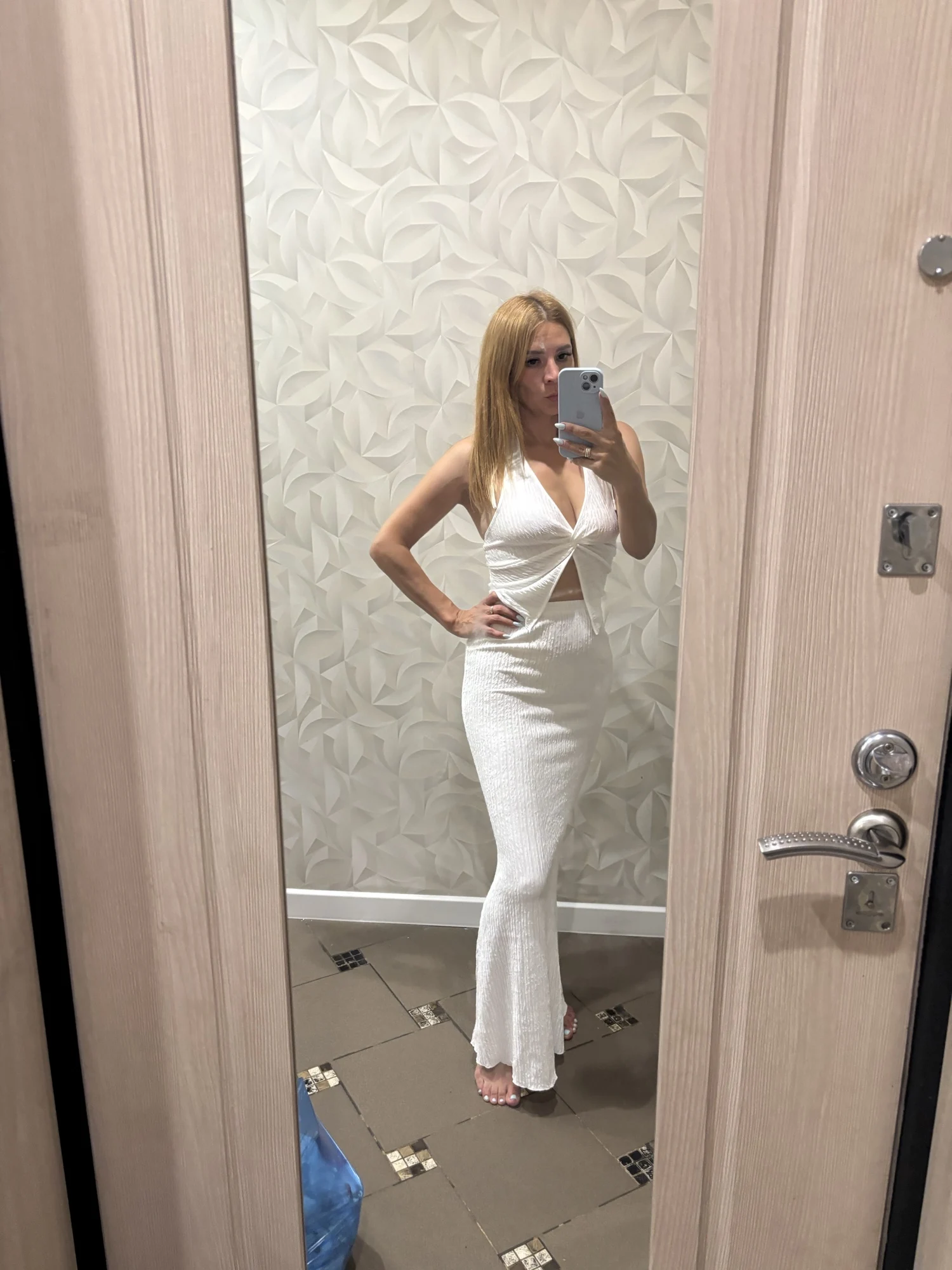 Chic Two-Piece Summer Set: Lace-Up Top & Long Skirt Elegance photo review