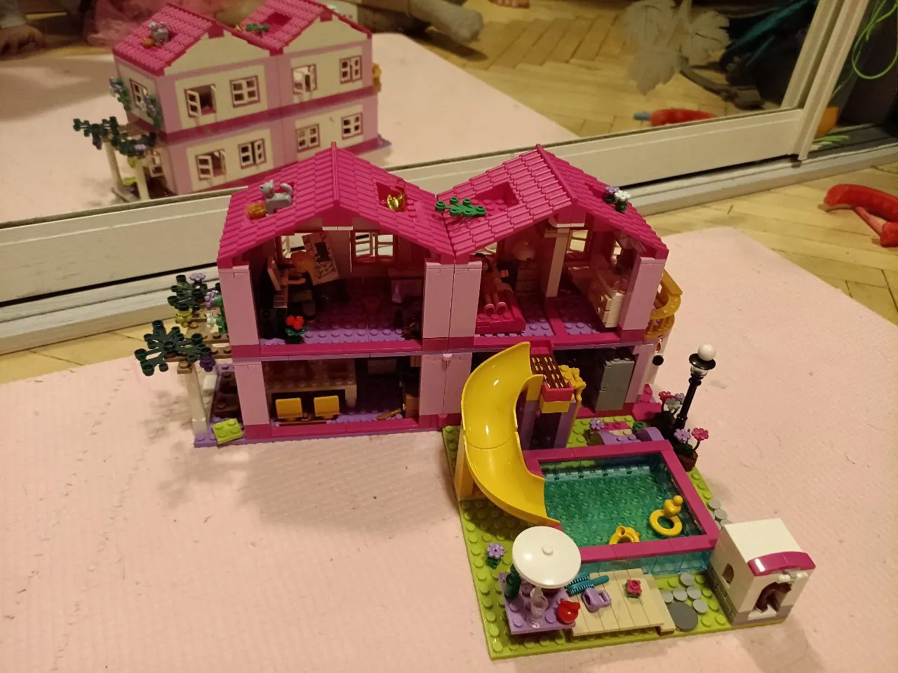 Friends City House Summer Holiday Villa Castle Building Blocks Sets Figures Swimming Pool DIY Toys for Kids Girls Christmas Gift photo review
