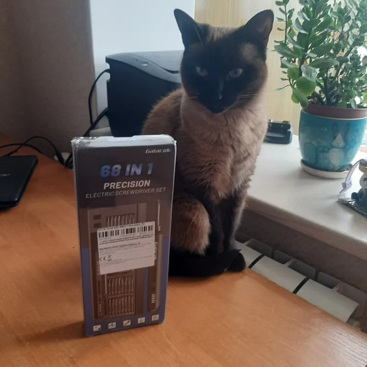 68 IN 1 Precision Electric Screwdriver Set 5 Levels Adjustable Comes Fill Light Professional Mobile Phone IPad Repair Tool photo review