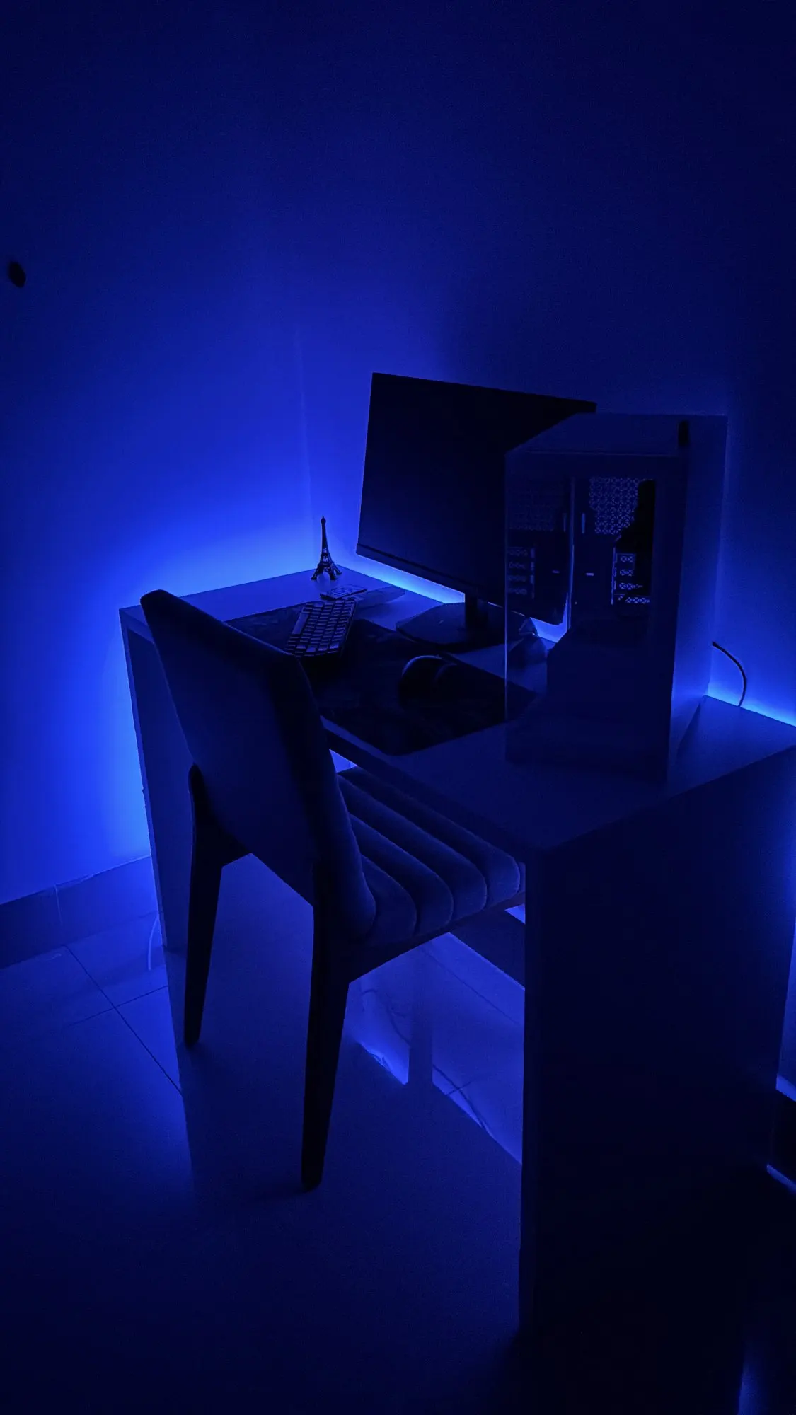 Fita Neon Led 5m 12v Flexível Alto Brilho Rgb Com Controle photo review