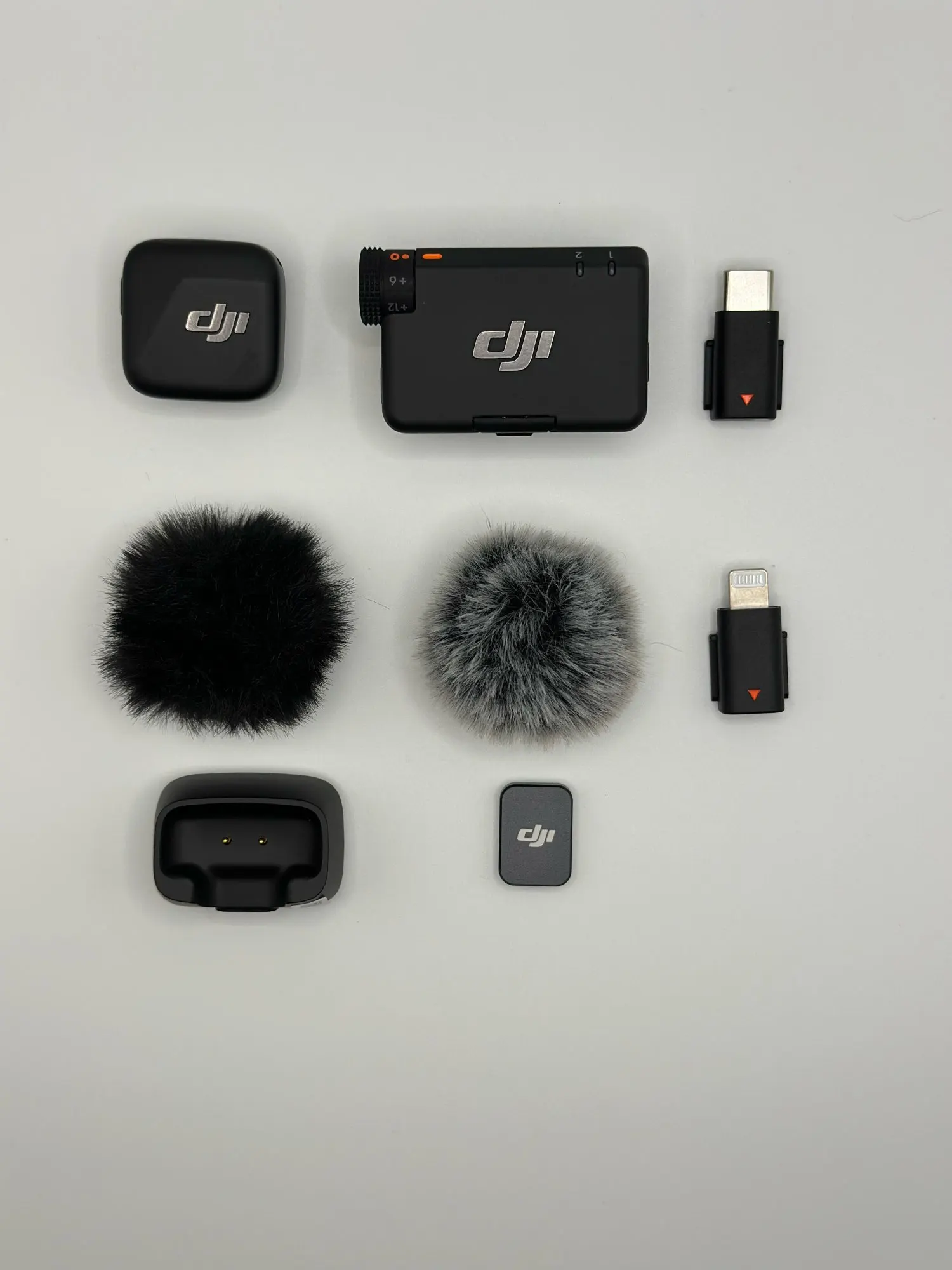 DJI MIC Mini Small, Ultralight, Discreet 48-Hour Operation w/ Case