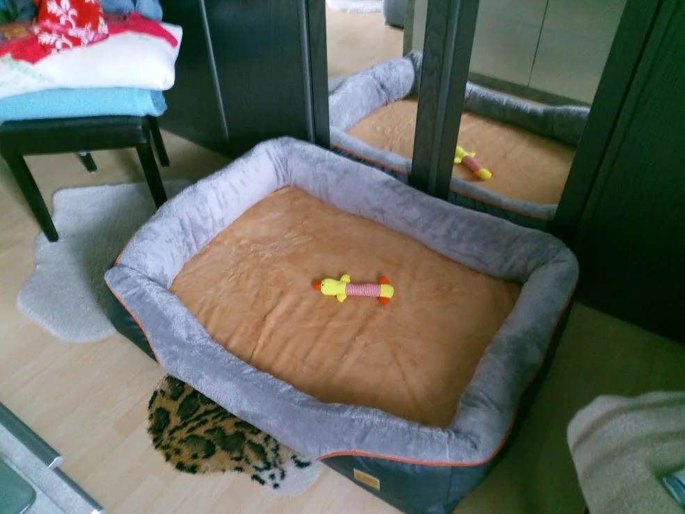 Super Soft Orthopedic Dog Bed – Sizes L to 3XL with Cotton-Padded Bolster