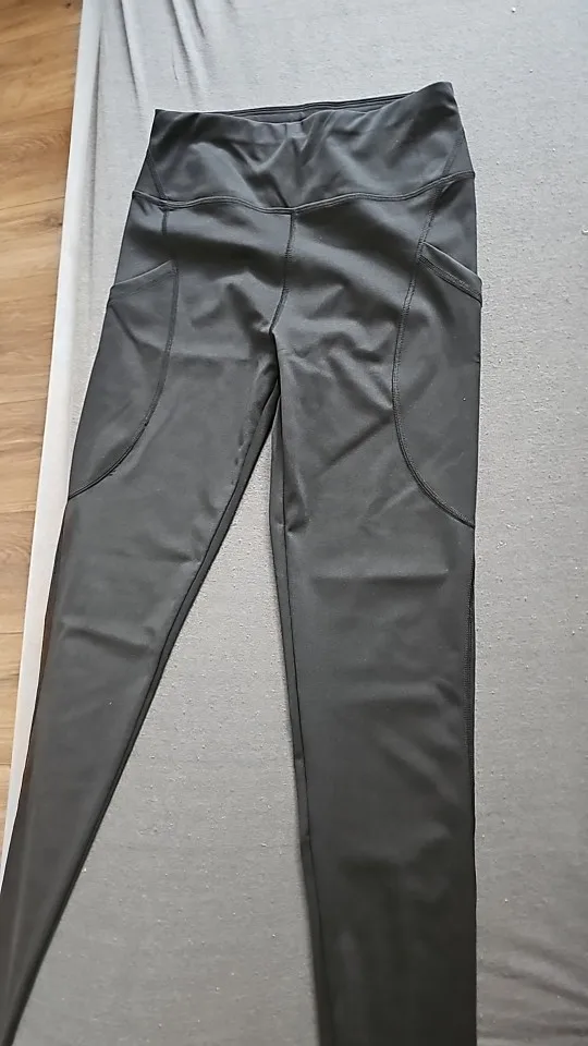 High-Waist Athletic Leggings with Side Pockets photo review