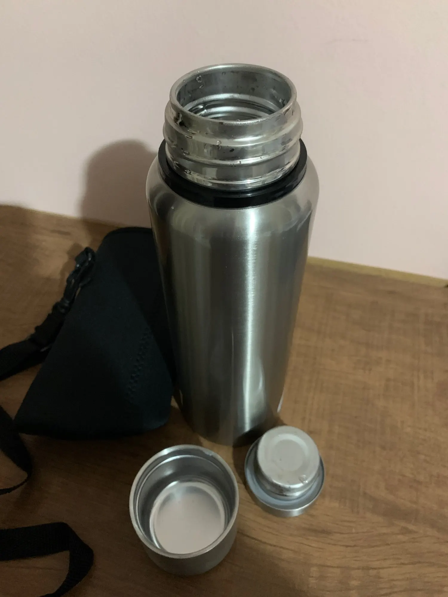 304 Stainless Steel Thermos Bottle Large Capacity Vacuum Flask Insulated Tumbler with Rope for Tea Drinks Cold and Hot Water photo review