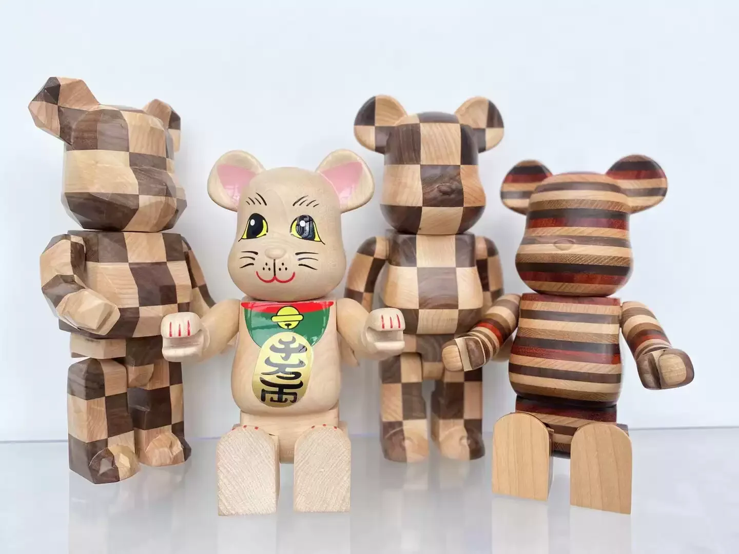 Bearbrick Karimoku Horizon 400% Rhombus Chess Smooth Surface Chess Horizon  Exquisite Wooden Box Packaging Teddy Bear