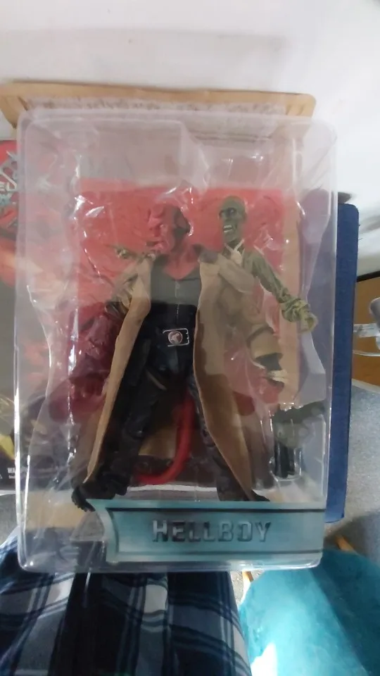 Mezco - Hellboy - 2004 