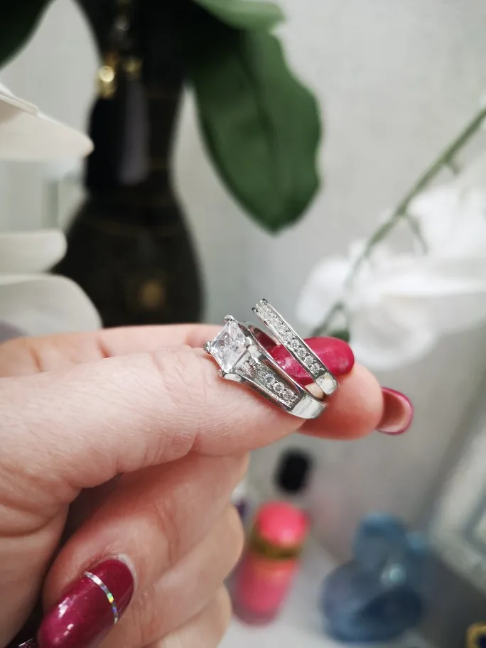 Silverfärg Lyxiga stora vigselringar för brudkvinnor Förlovning Finger Party Present Designer Smycken R4428