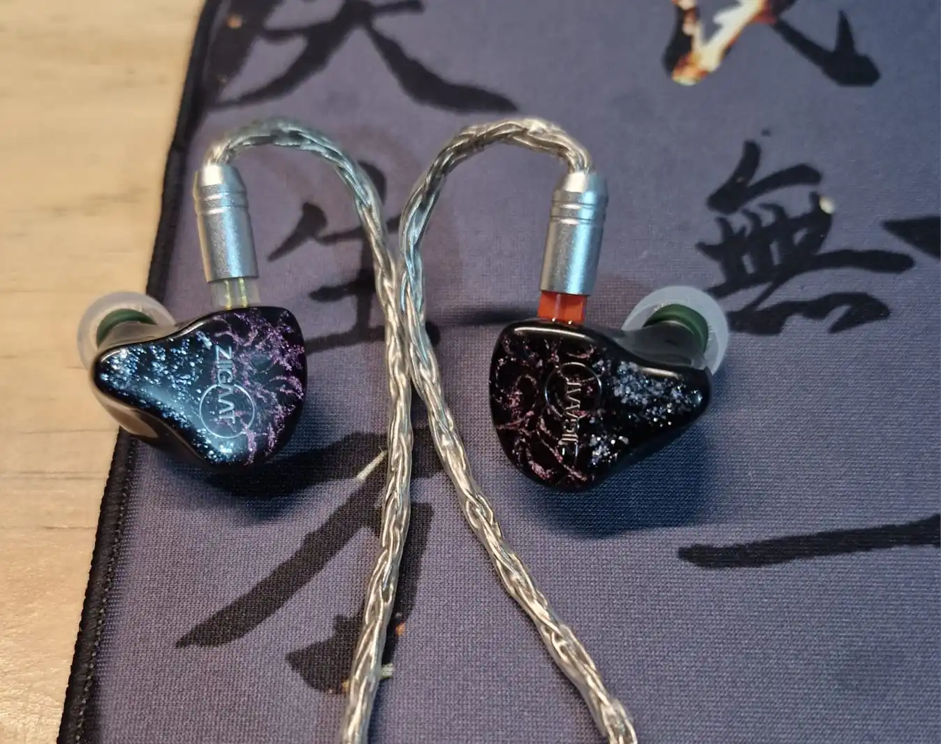 Linsoul ZiiGaat Odyssey 1DD+3BA ハイブリッド インイヤーモニター