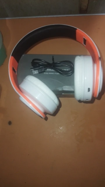 Men Gift Gold Wireless Headphones Bluetooth Earphone Stereo Headset Game with Build-in MIC with Universal for Android and iOS photo review