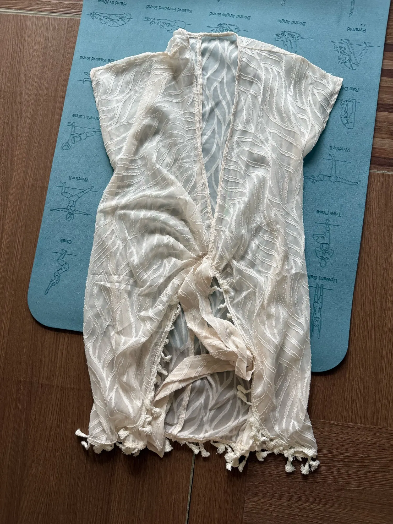 Elegant White Lace Swim Cover-Up Dress for Beach Days photo review