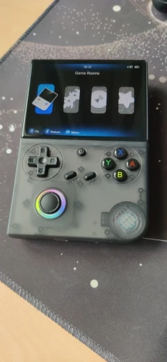 ANBERNIC RG40XX V photo review