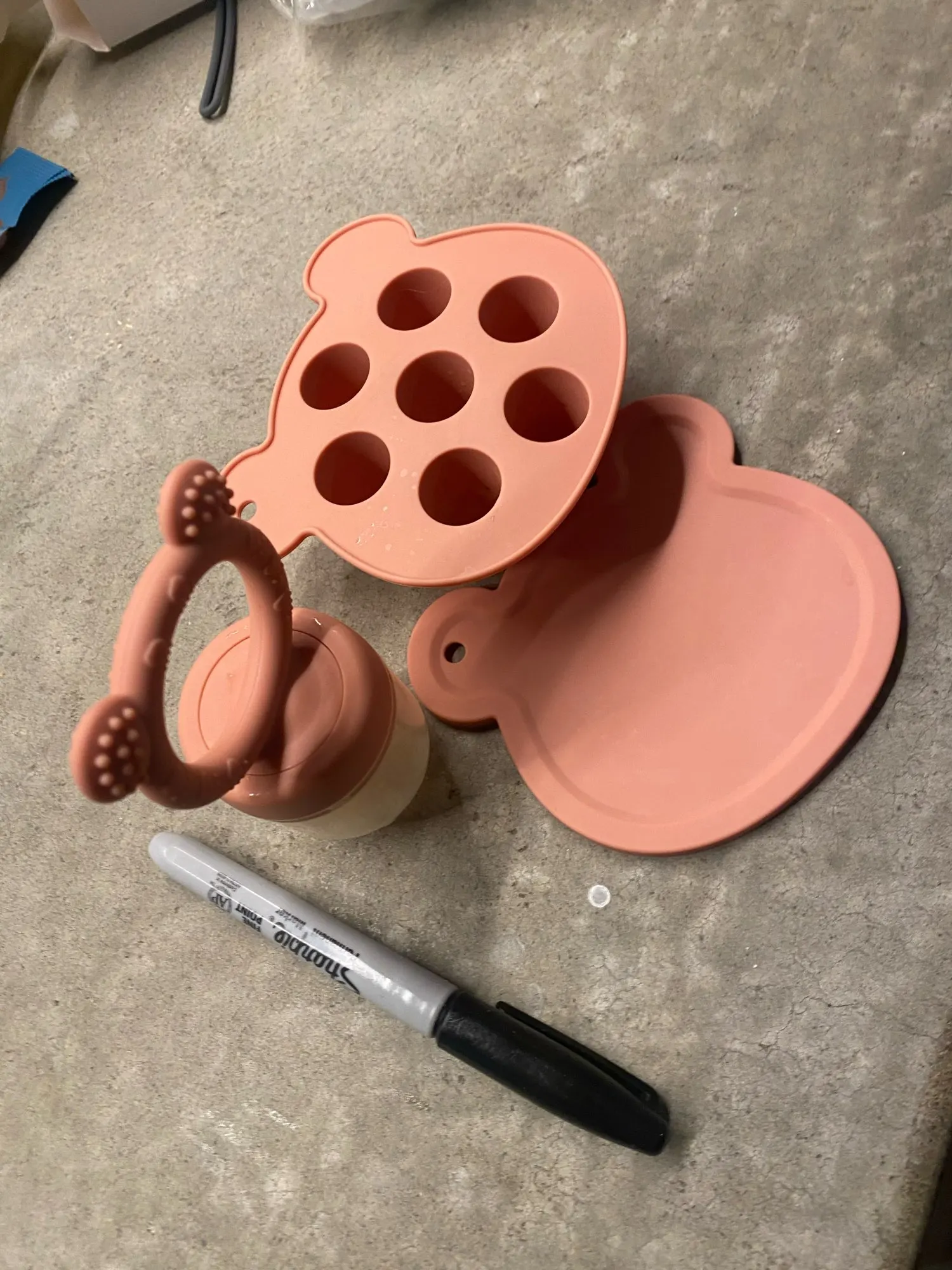 Baby Ice Cream Pops Silicone Mold - Fruit Popsicle Maker and Teething Toy photo review