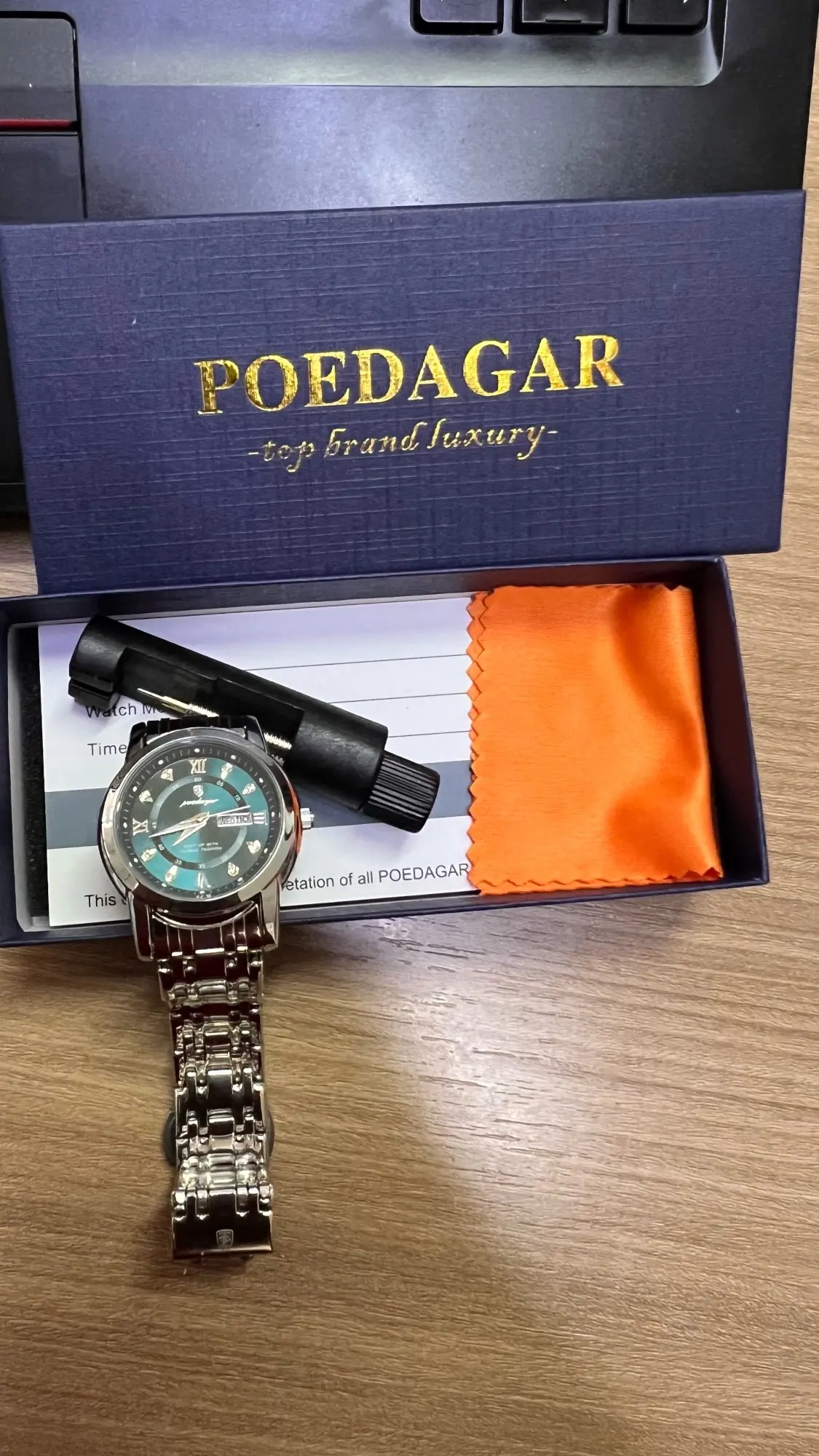 POEDAGAR Women's Luxury Quartz Watch photo review