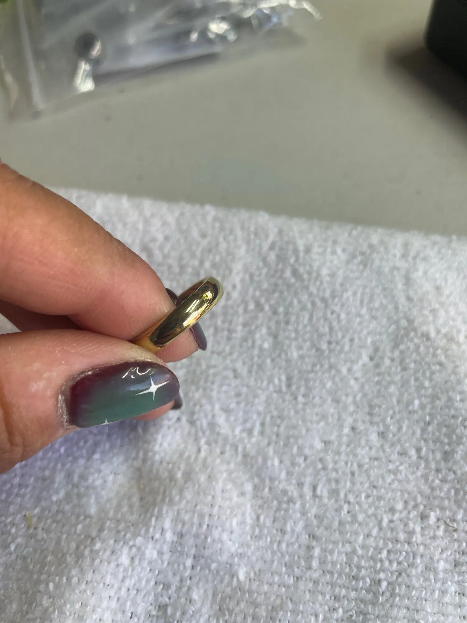 Simple 4mm 6mm Titanium Ring Women Men Prevent Allergy High Polished Wedding Rings photo review