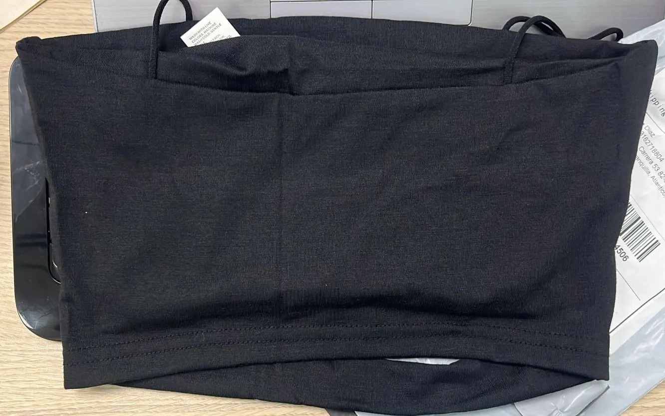 Women's Sleeveless Cut-Out Crop Top - Summer 2025 Collection photo review