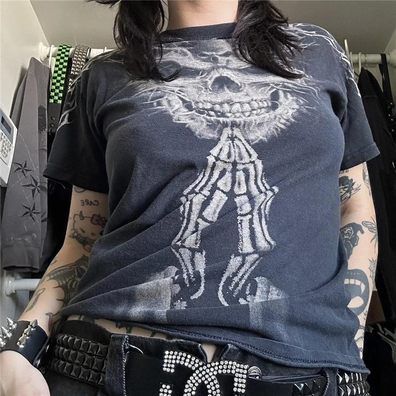Camiseta Cyber Y2K de los años 2000 para mujer, con estampado de calavera, cuello redondo, manga corta, ropa estética para chicas E, ropa gótica para centro comercial, ropa urbana