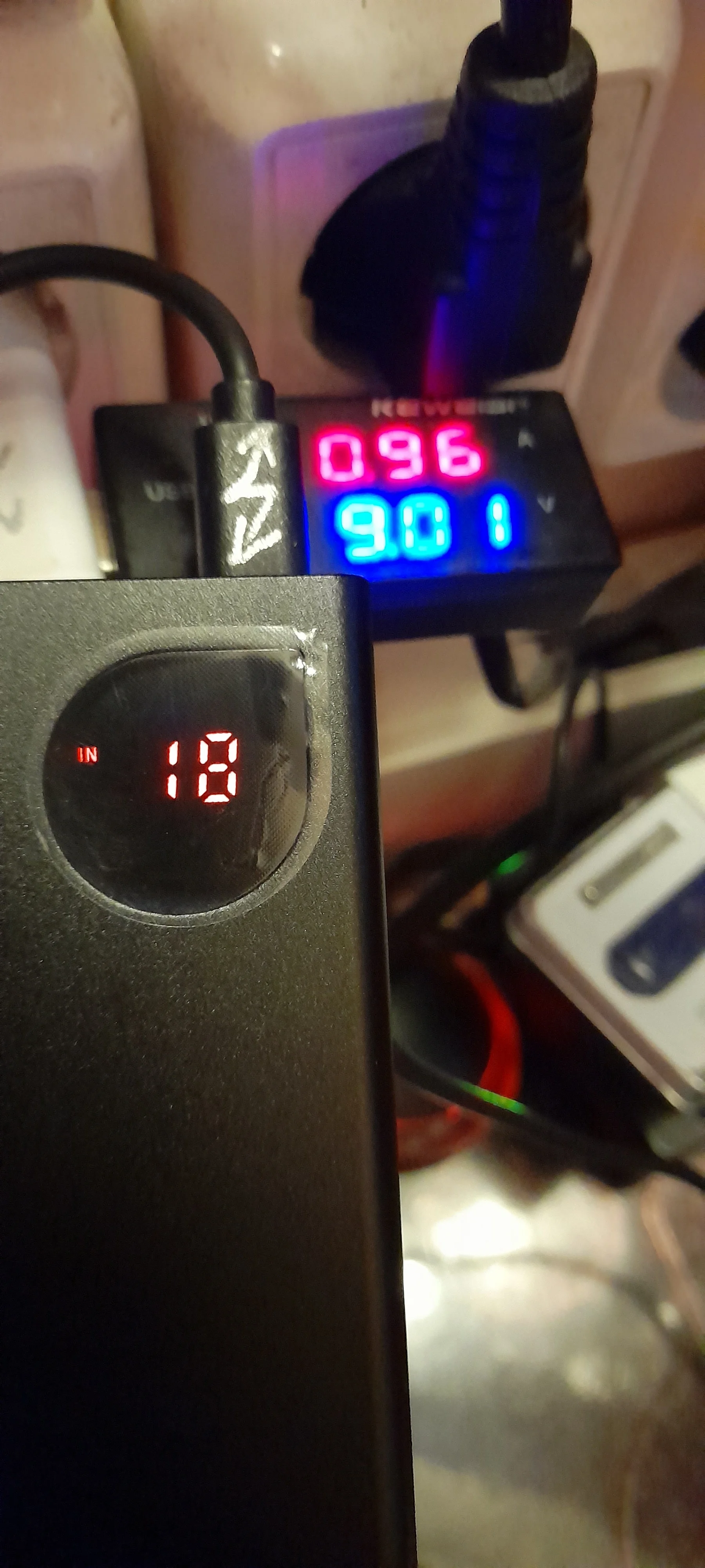 Baseus Power Bank 10000mAh with 22.5W PD Fast Charging Powerbank Portable Battery Charger For iPhone 15 14 13 12 Pro Max Xiaomi photo review