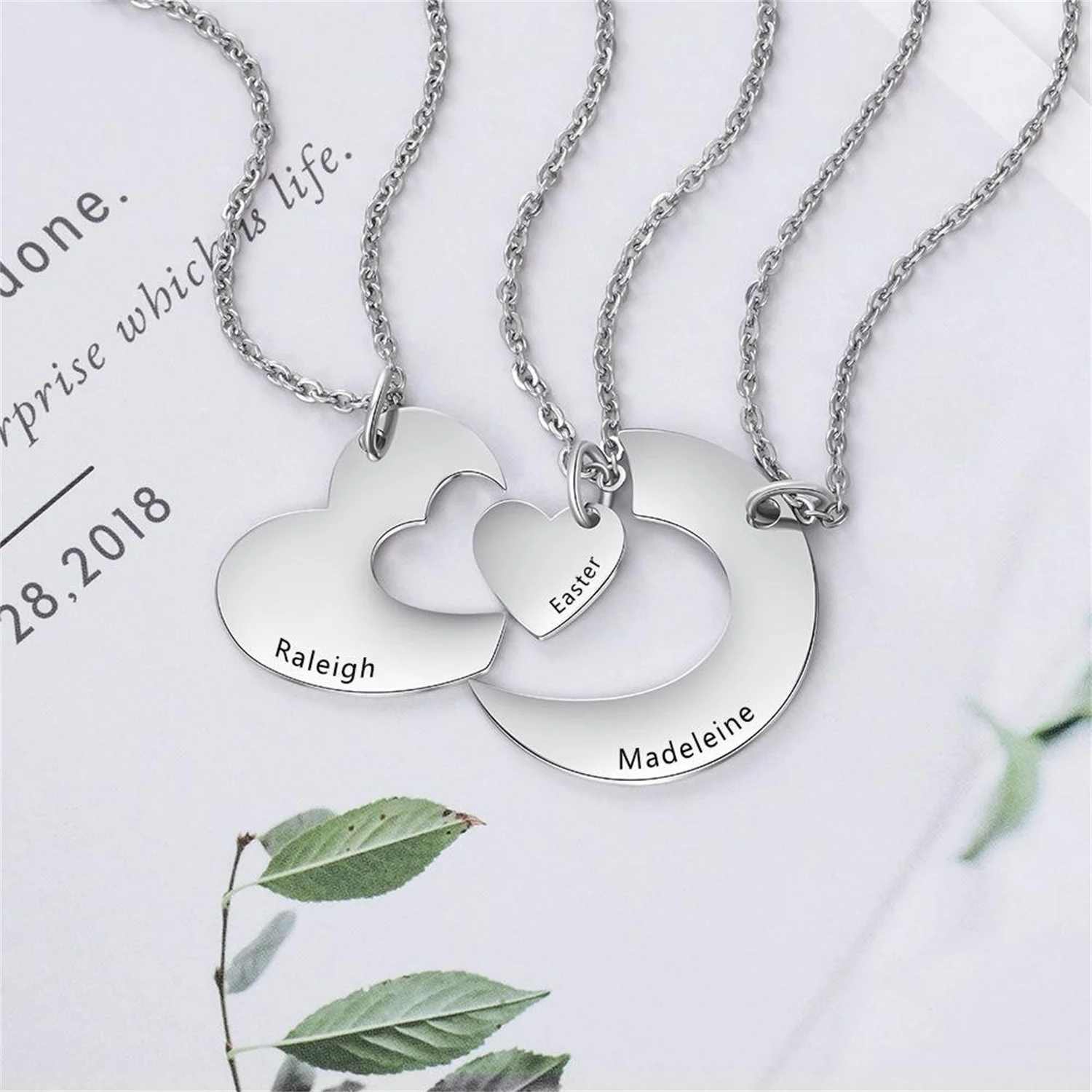Personalized Heart Matching Necklace Engraved 3 Names Friendship BFF  Necklaces For Girls Sisters Family Pendant Jewelry Gift
