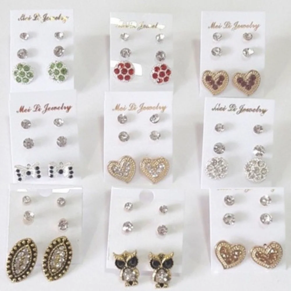 Kit 30 Pares de Brincos / 10 Cartelinhas com 3 Pares Cada