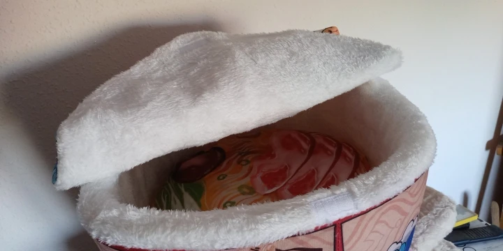 Pet Dog Cat House Kennel Super Large Instant Noodle Warm Dog Cat Nest Beds Cushion Cup Cozy Nest photo review