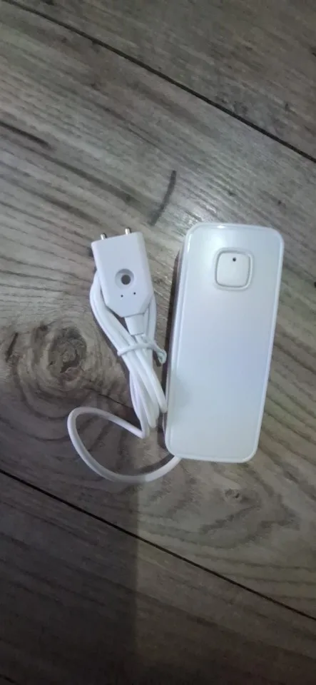 Tuya Smart Flood Leakage Sensor Remote Monitor WiFi Water Overflow Level Detector Water Leak Sensor Security Sound Alarm System photo review