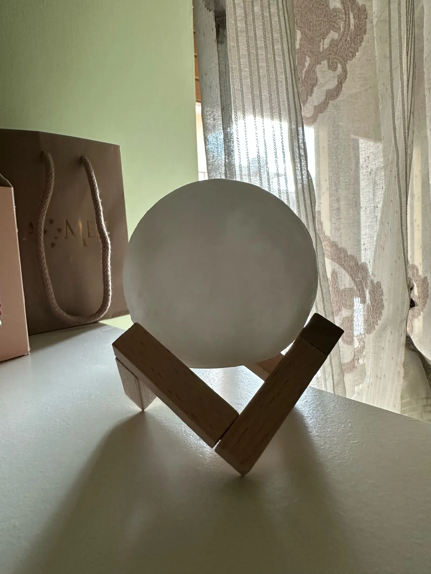 Enchanting Moon Light Night Lamp for Romantic Atmosphere photo review