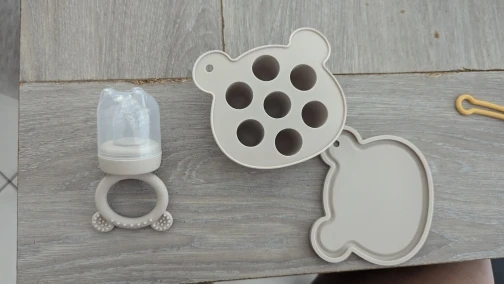 Baby Ice Cream Pops Silicone Mold - Fruit Popsicle Maker and Teething Toy photo review