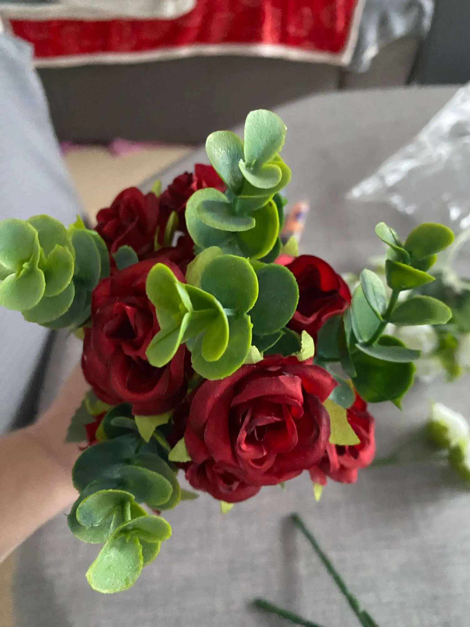 10 Heads Artificial Flower Silk Rose white Eucalyptus leaves Peony Bouquet Fake Flower for Wedding Table Party Vase Home Decor photo review