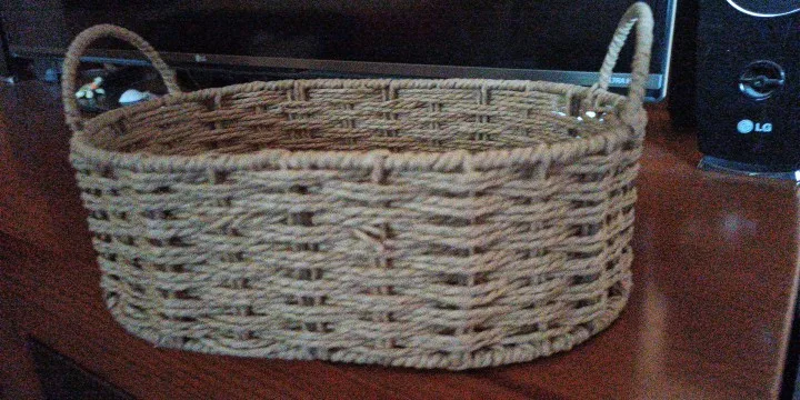 Woven Storage Baskets Kitchen Organizer Handwoven with Handles Cosmetic Box for Breakfast Fruit Bedroom Bathroom Home Decorative photo review