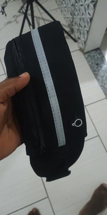 Pochete Esportiva cintura Preta porta celular garrafa utensílios para Corrida Preta photo review
