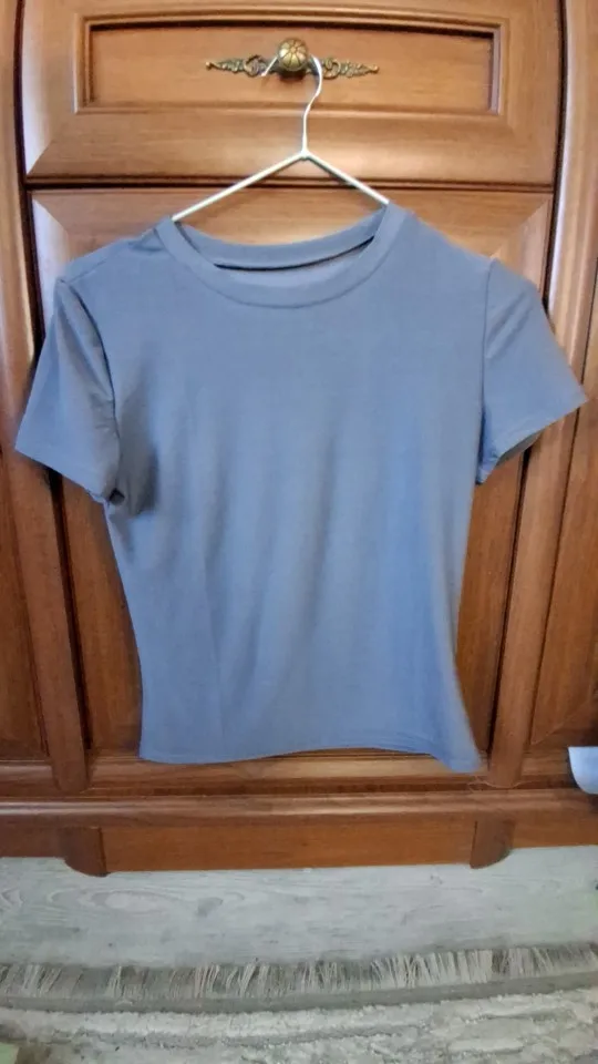 Luxe Polyester O-Neck Tee - Slim Fit Summer Essential photo review