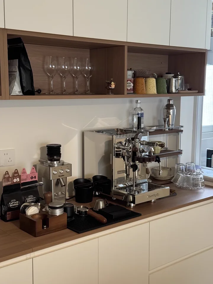Coffee Machine 3035A Concentration Semi-automatic , E61 Brewing Head Boiler, Variable Pressure, Temperature Control