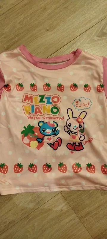 Mezzo Piano Pink Strawberry T-Shirt - Jojifuku Aesthetic photo review